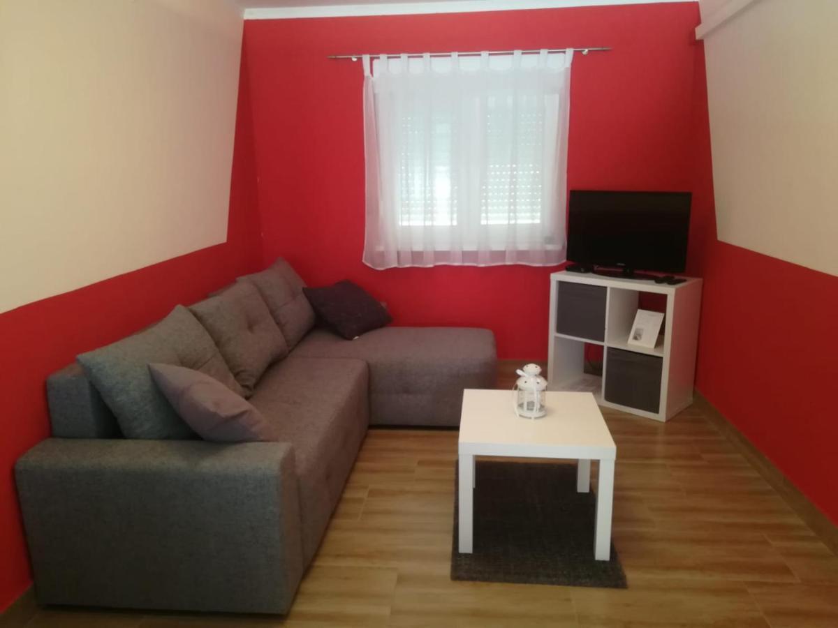 Apartman Turanj Eksteriør bilde