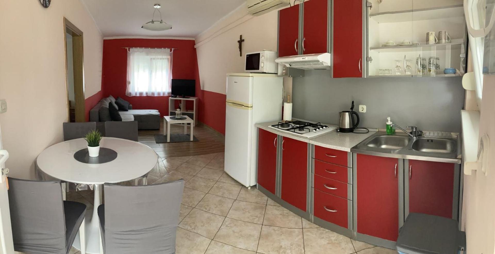 Apartman Turanj Eksteriør bilde